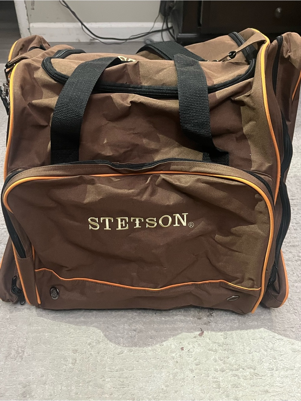 Stetson Duffle bag with Cowboy boot zipper pockets - Picture 4 of 7